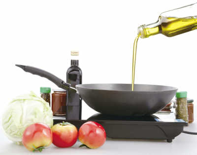 植物油炒菜致癌，什么食用油最好？