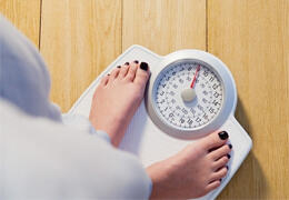 脂肪和淀粉 哪个更让人发胖？这些饮食误区让你越减越肥