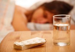 常常失眠，吃安眠药有什么讲究吗