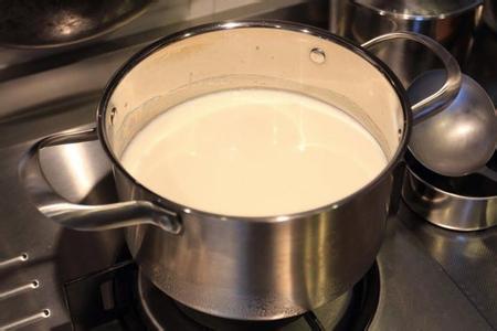鲜奶加热营养少一半，是真是假？
