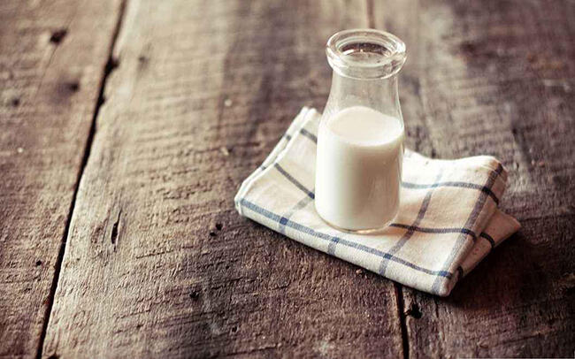 喝牛奶的禁忌你知道吗？专家：不能和4种东西一起吃