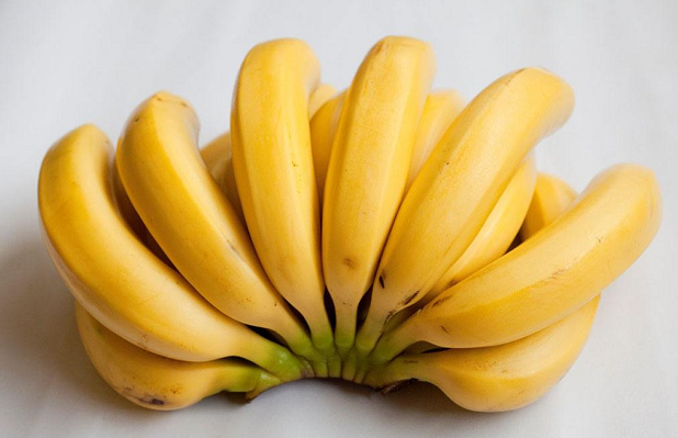揭秘香蕉皮6种不为人知的养生功效，别再扔了！