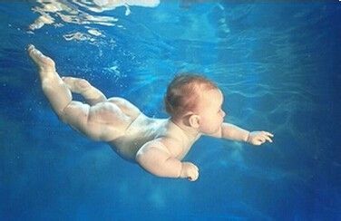 让宝宝学游泳，最好4岁再开始