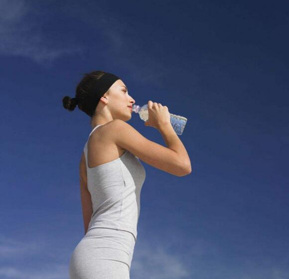 怎么喝水促进减脂，还不反弹？
